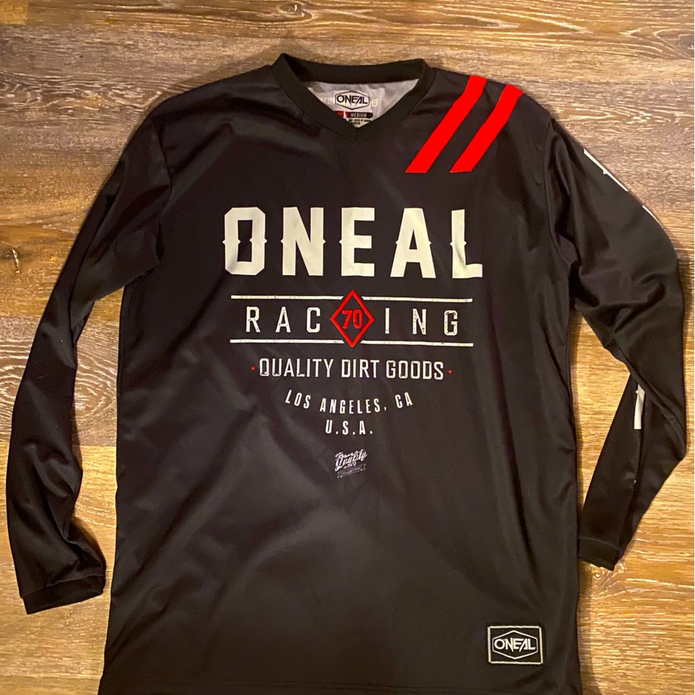 O’Neil men’s long sleeve shirt